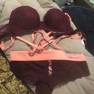 Limited edition Victoria secret bra and panty set!